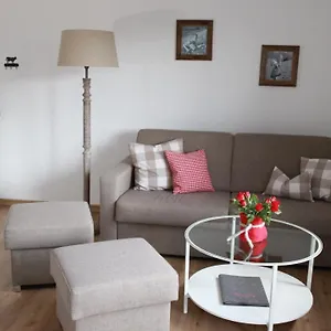 https://ferienwohnungen-im-farberhaus.com-bavaria.com
