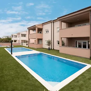 https://apartmani-villa-ruby.primorje-gorskikotar.com